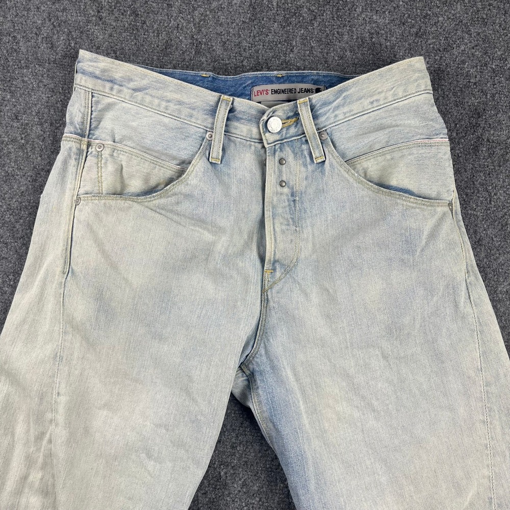 Y2K Levi Engineered Jeans Men 30 Light Wash Twisted Buckle Button Fly 32x32 - Picture 3 of 16